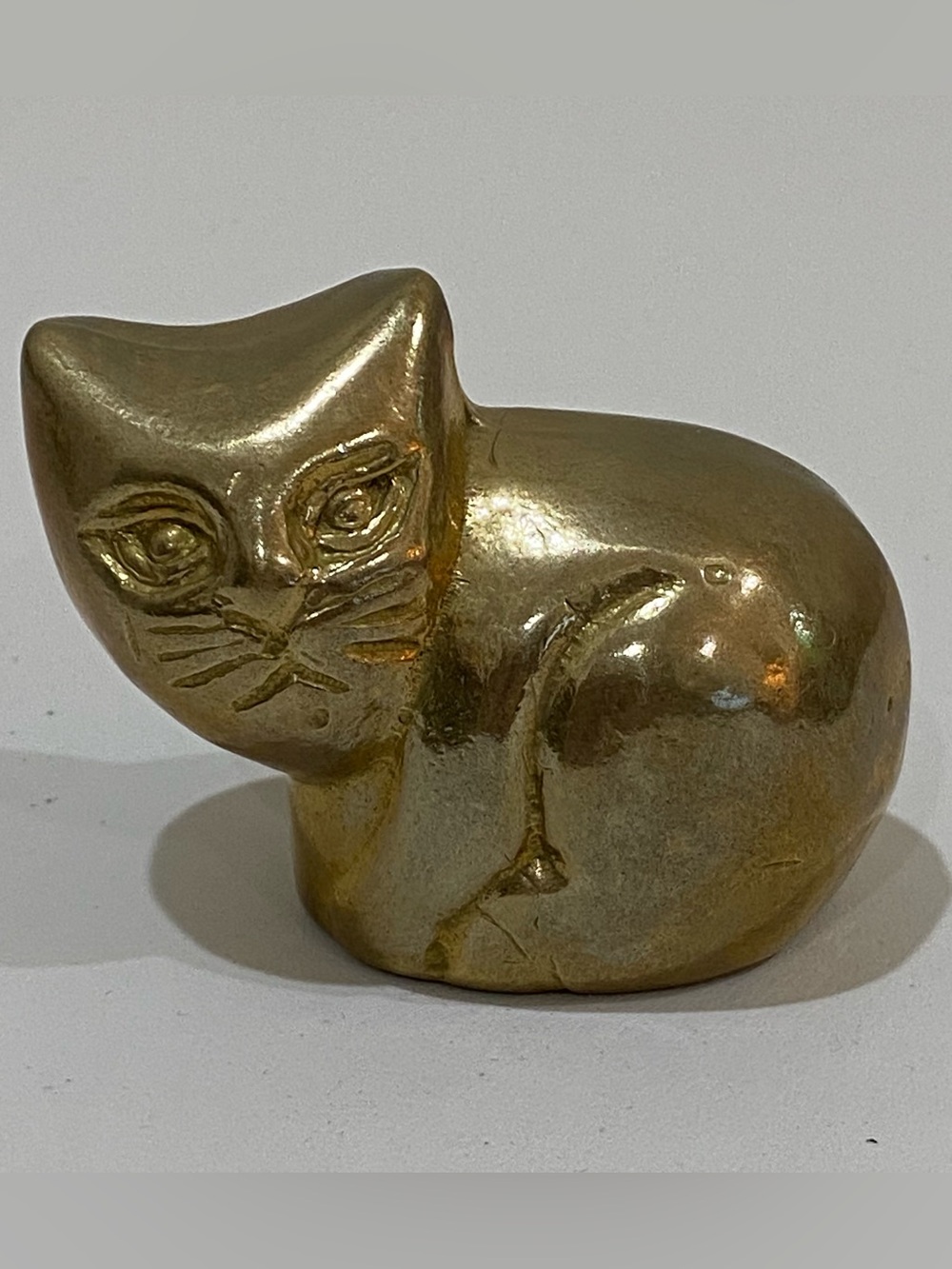 Vintage Brass Cat Figurine Felt Bottom Original Sticker Wal-Mart Made in Taiwan